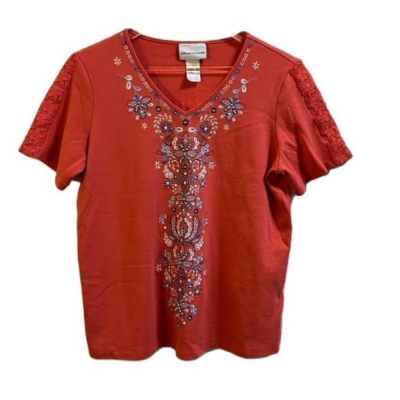 Alfred Dunner V-Neck Short-Sleeve T-Shirt Red Medium - Picture 1 of 4